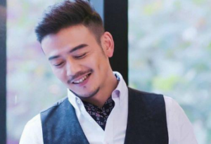杨烁