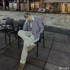 张默怀