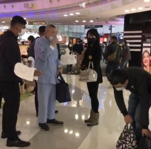 刘銮雄